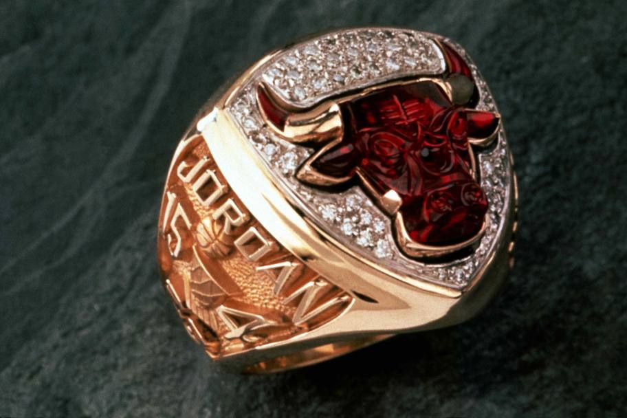 L&#39;anello con cui i Bulls festeggiano il titolo del 1993